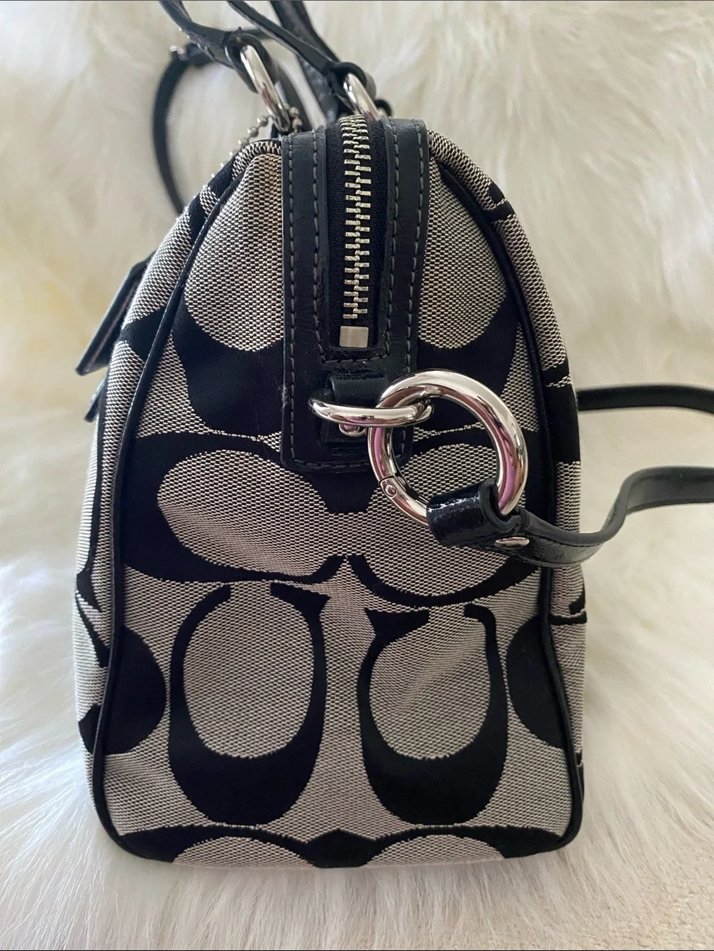 COACH Signature Jacquard Stripe Satchel in Black/ Gray with Strap F24364 EUC
